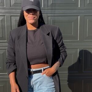 Meet your Posher, Krissi